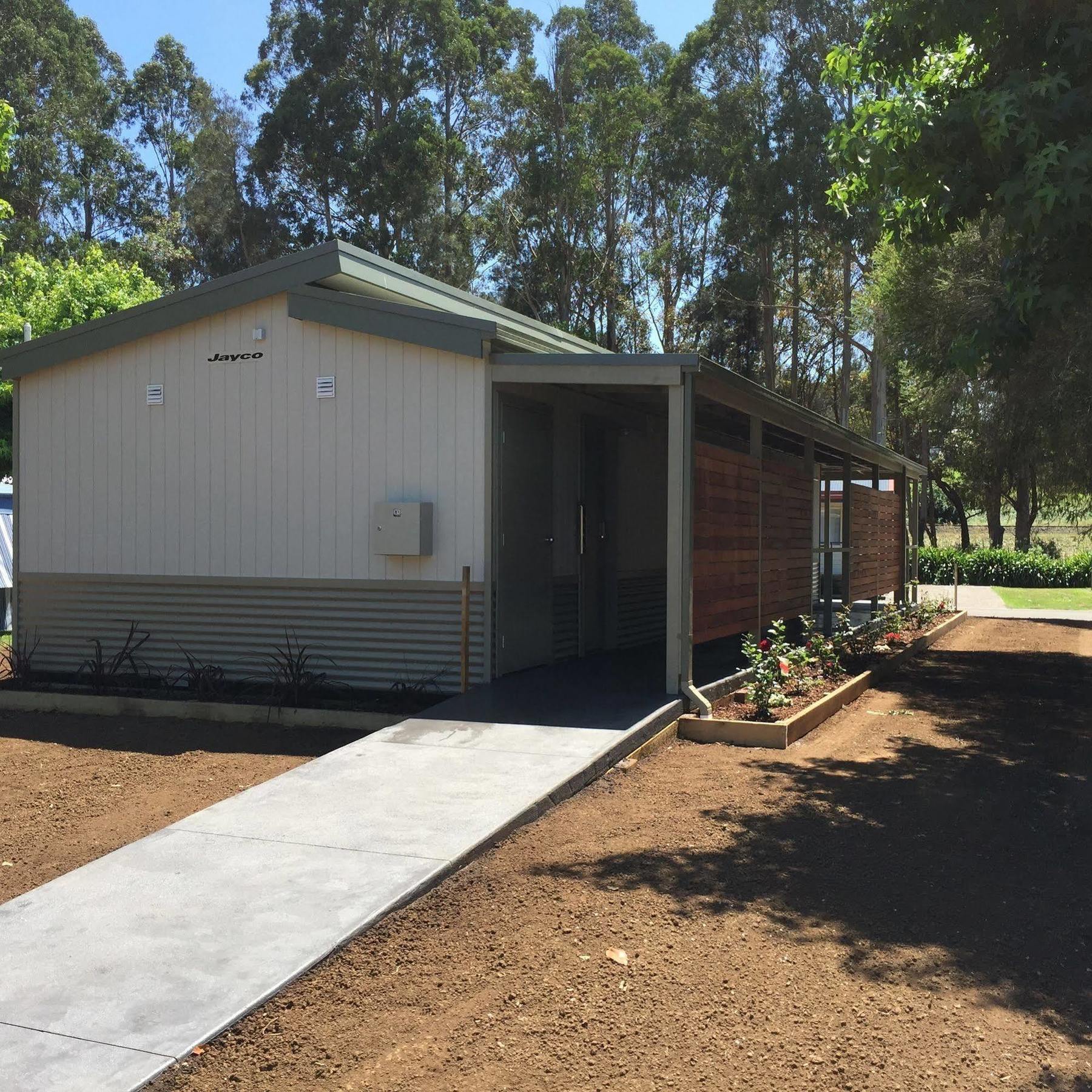 Warragul Gardens Holiday Park Exterior photo