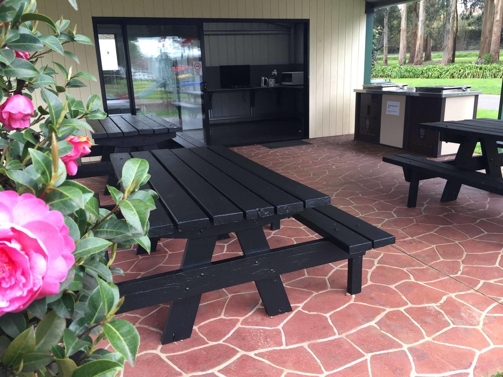 Warragul Gardens Holiday Park Exterior photo